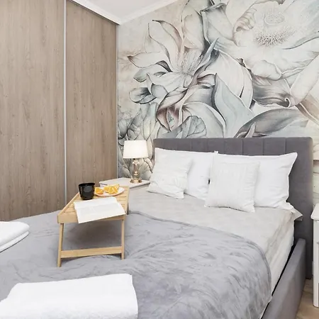 Plac Unii Srodmiescie By Renters Apartment