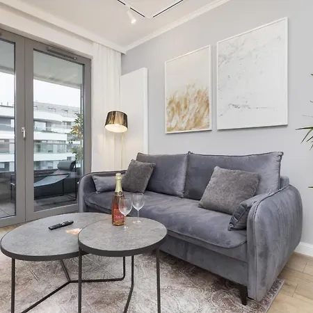 Plac Unii Srodmiescie By Renters Apartment Gdynia