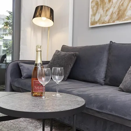 Plac Unii Srodmiescie By Renters Apartman