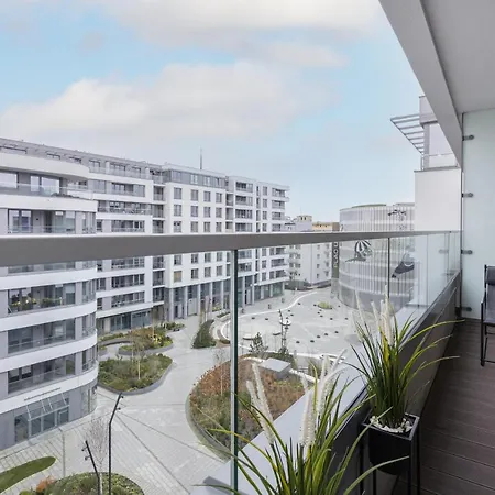 Plac Unii Srodmiescie By Renters Gdynia