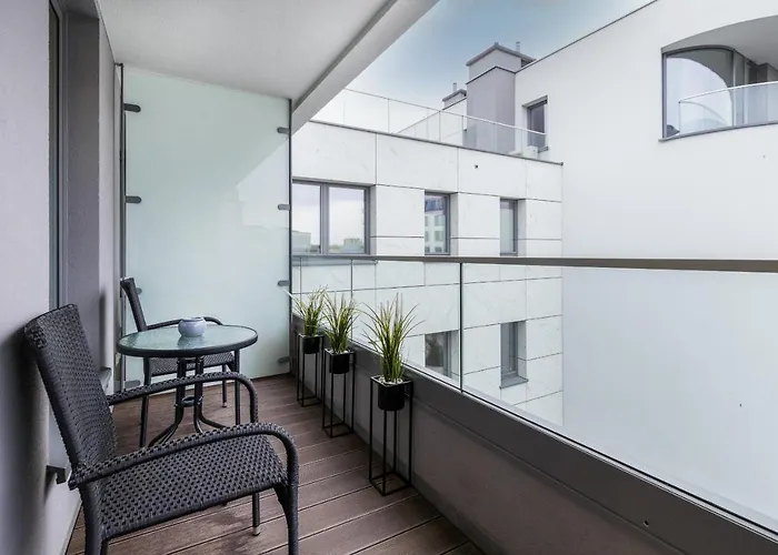 Plac Unii Srodmiescie By Renters *