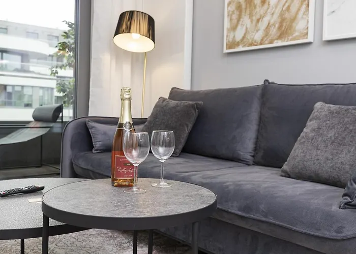 Plac Unii Srodmiescie By Renters Lägenhet